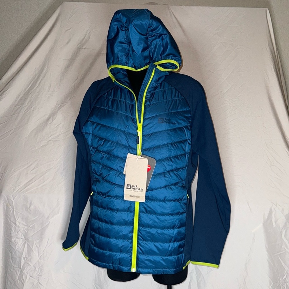 *NWT* Jack Wolfskin jacket